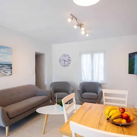 Vila Patricia Labin (Istria)