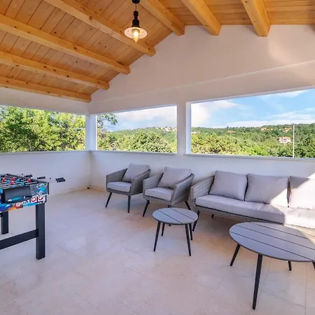 Villa Patricia Labin (Istria)