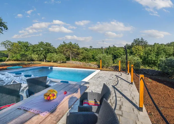 Vila Patricia Labin (Istria)